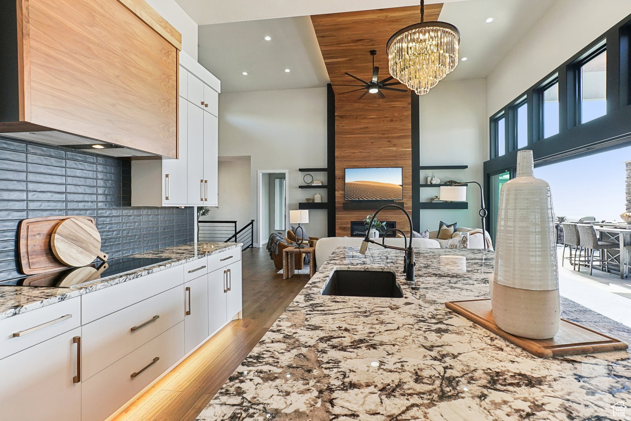 VISTA RIDGE PHASE 1 - Residential