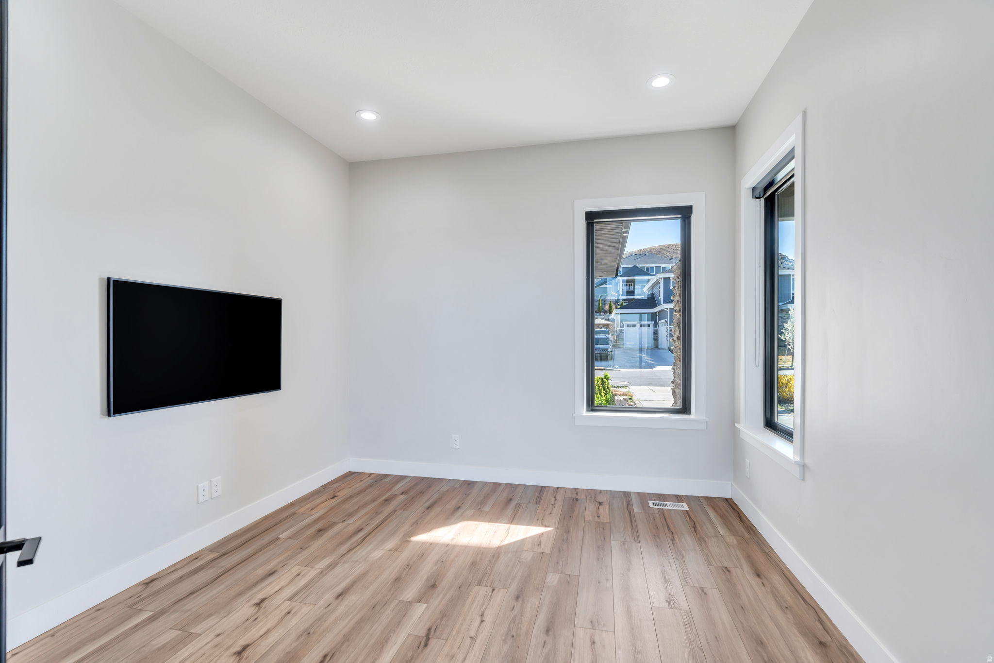 VISTA RIDGE PHASE 1 - Residential