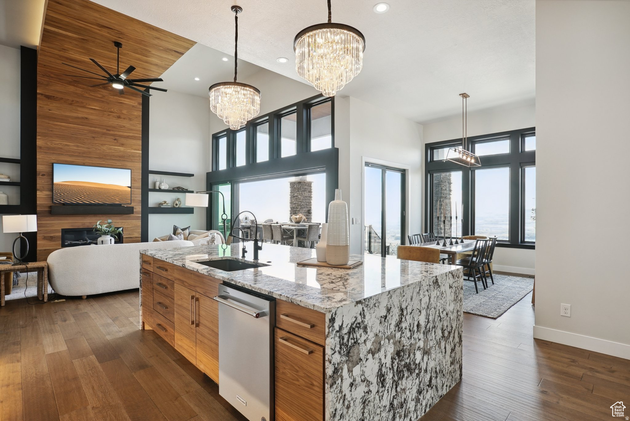 VISTA RIDGE PHASE 1 - Residential