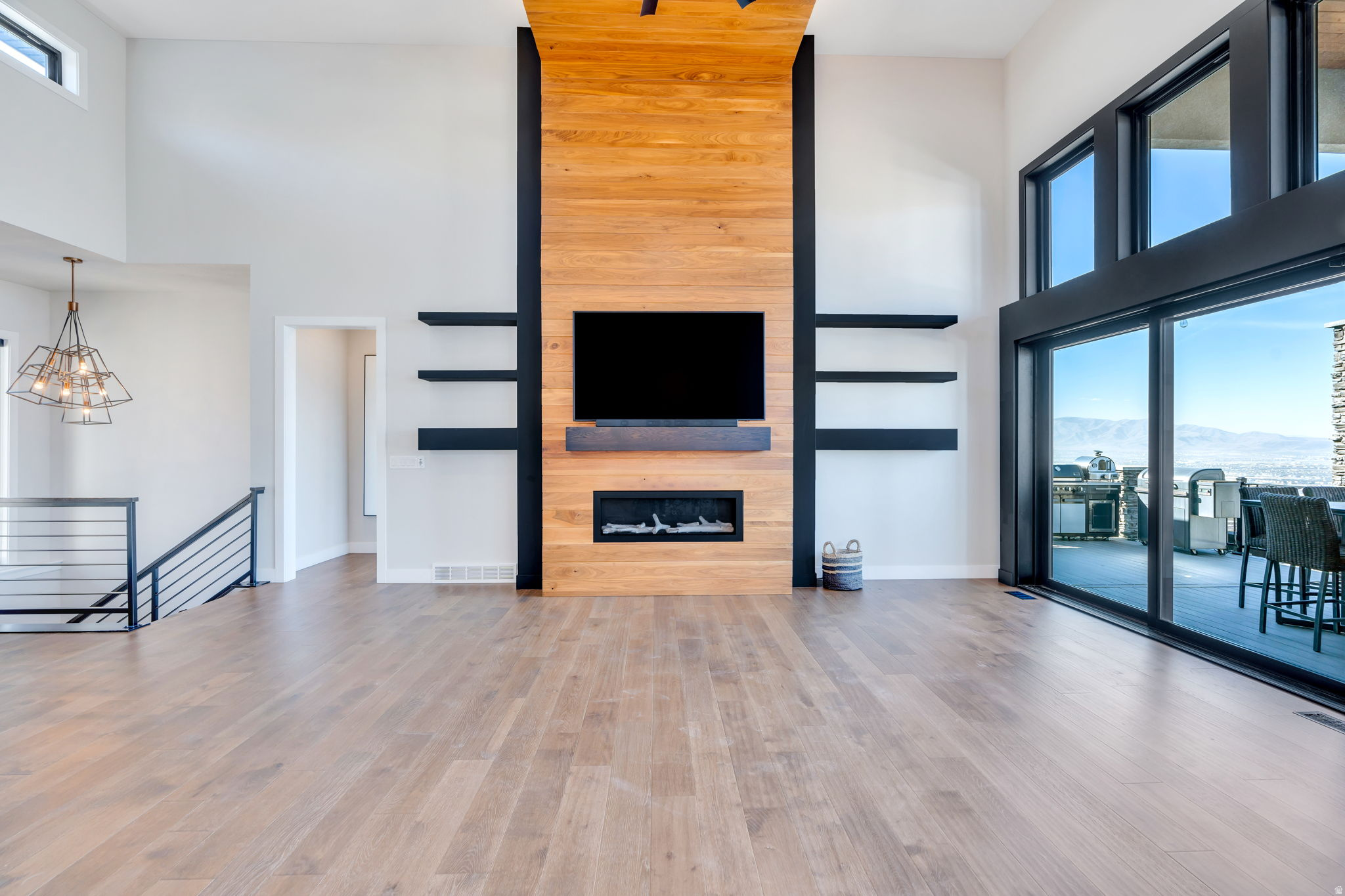 VISTA RIDGE PHASE 1 - Residential