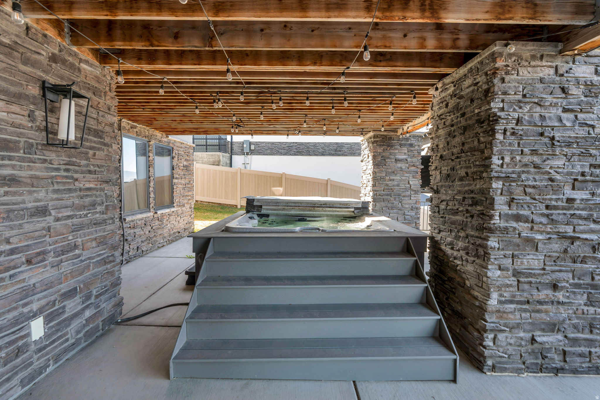 VISTA RIDGE PHASE 1 - Residential