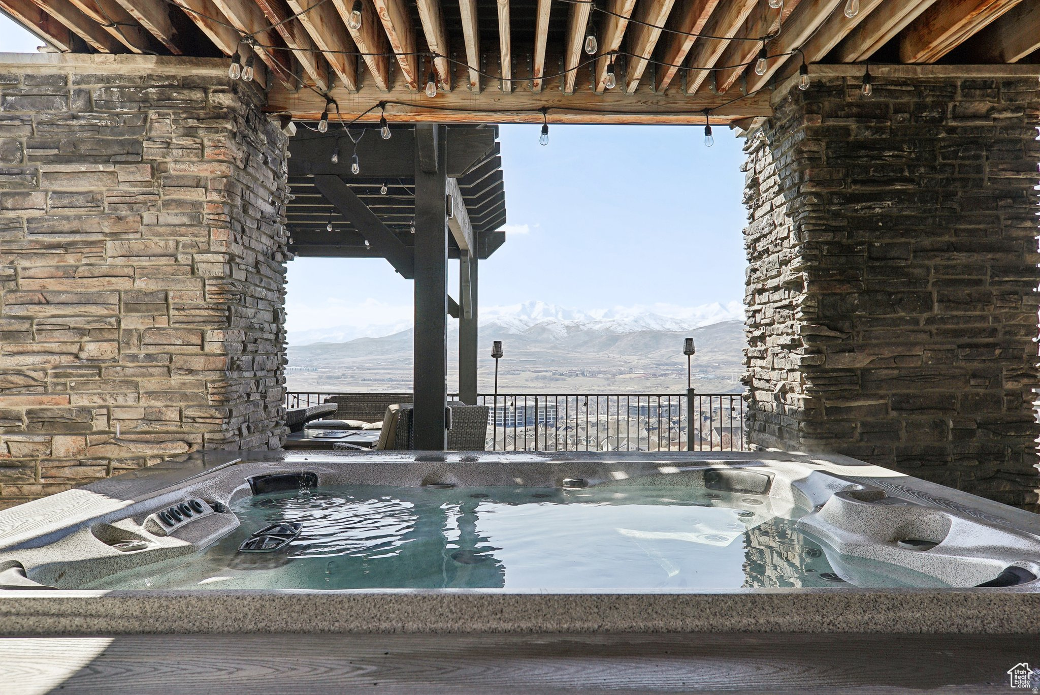 VISTA RIDGE PHASE 1 - Residential