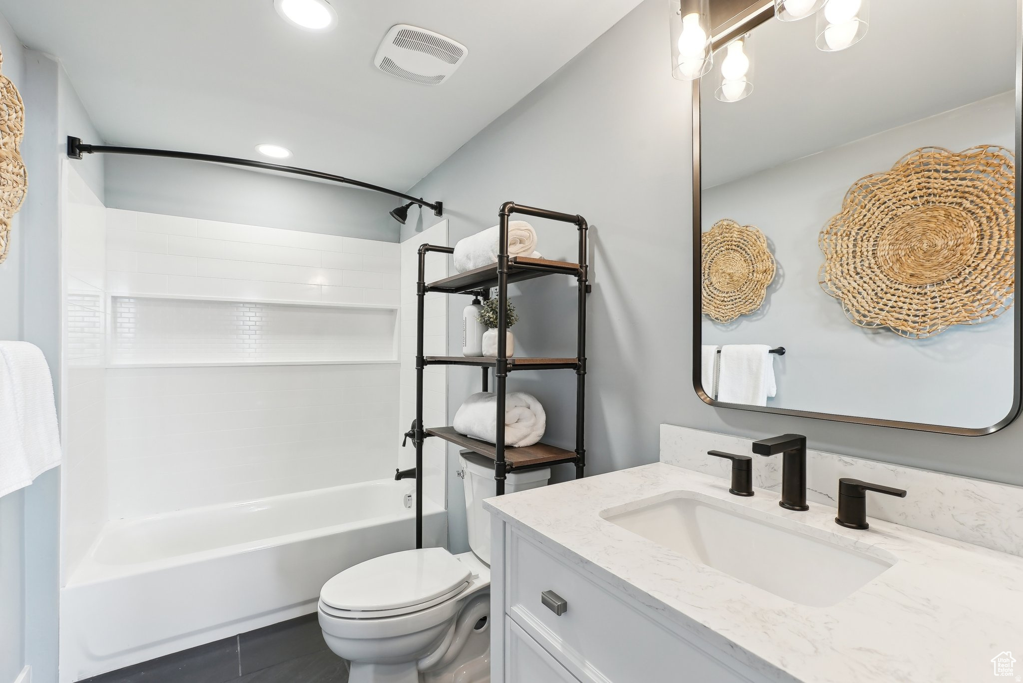 VISTA RIDGE PHASE 1 - Residential