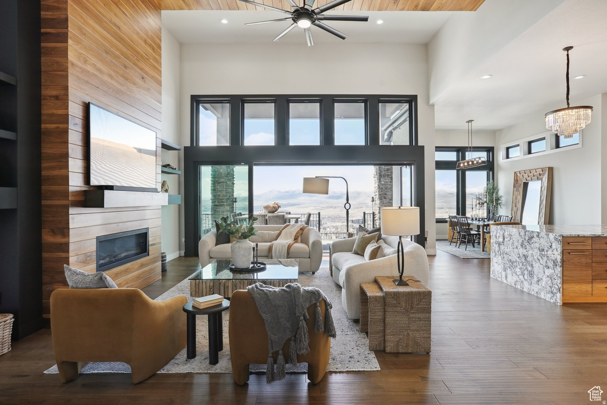 VISTA RIDGE PHASE 1 - Residential