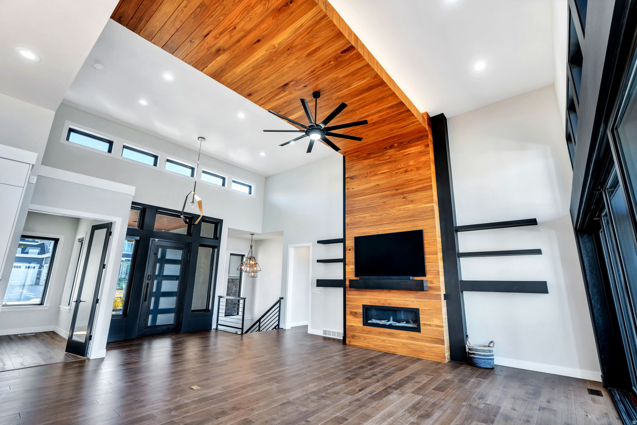 VISTA RIDGE PHASE 1 - Residential