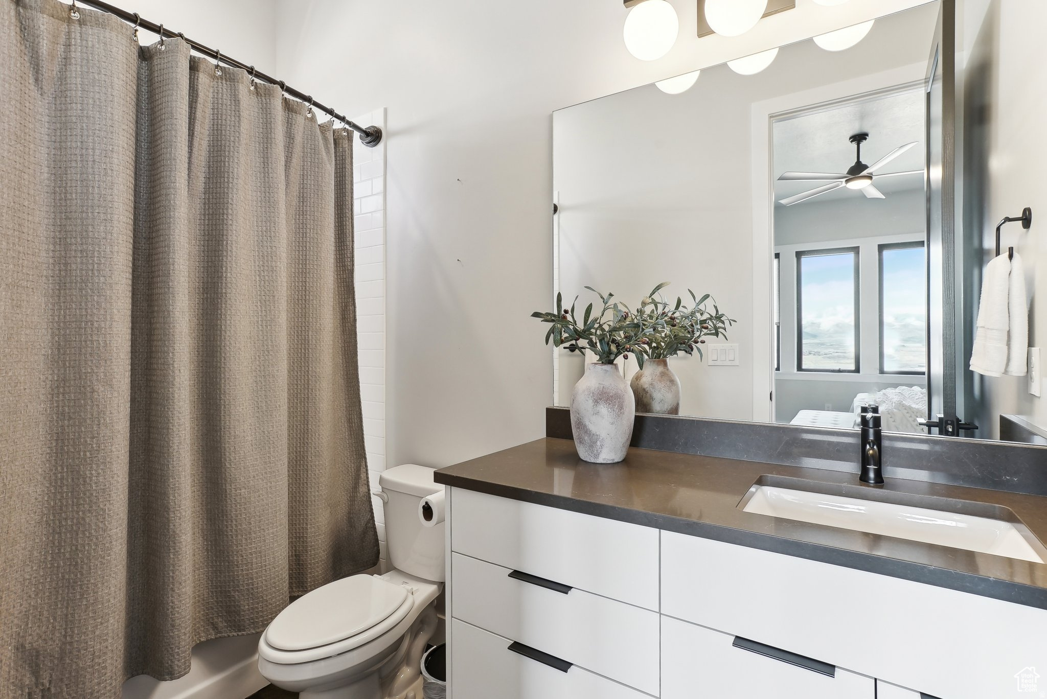 VISTA RIDGE PHASE 1 - Residential