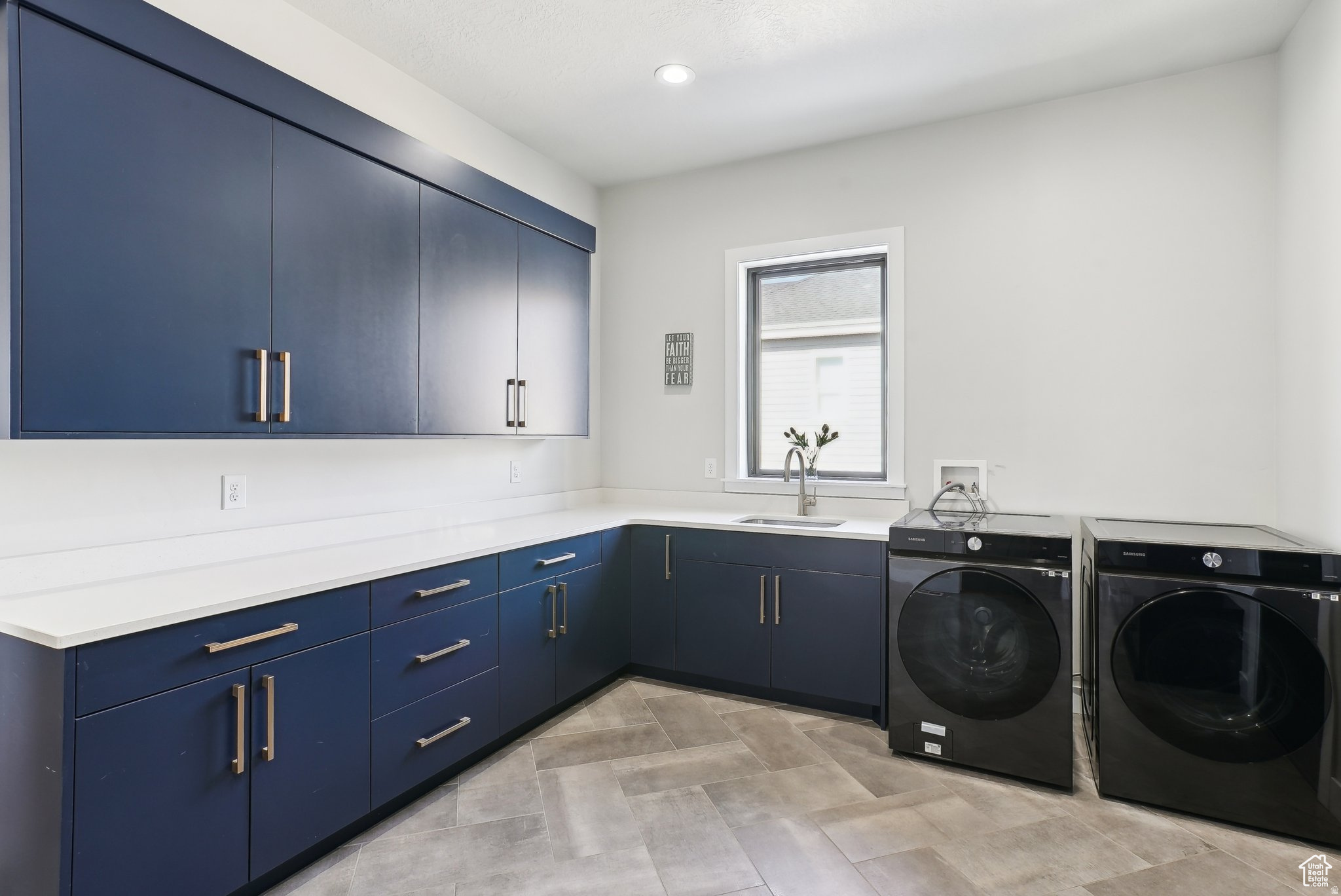 VISTA RIDGE PHASE 1 - Residential