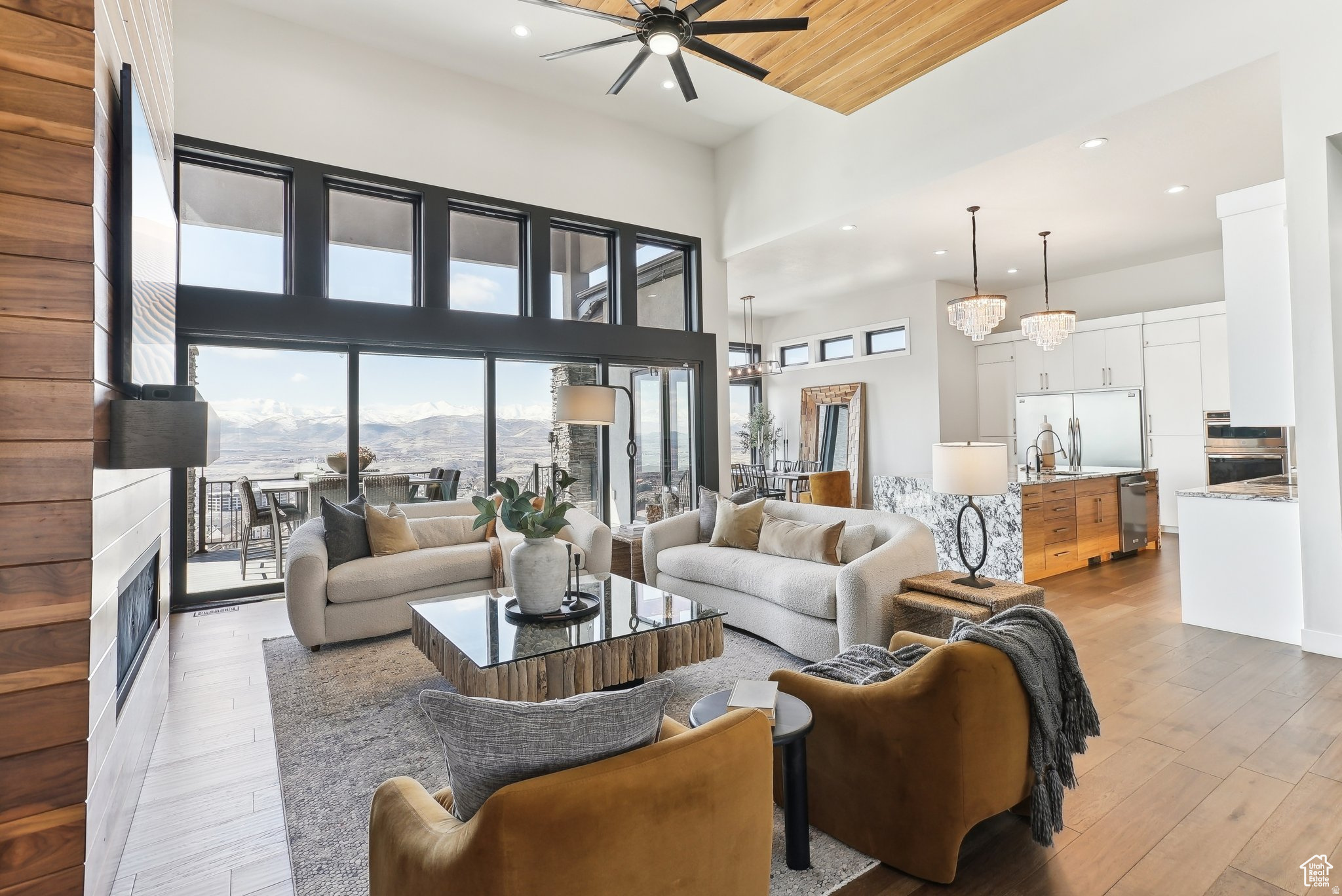 VISTA RIDGE PHASE 1 - Residential