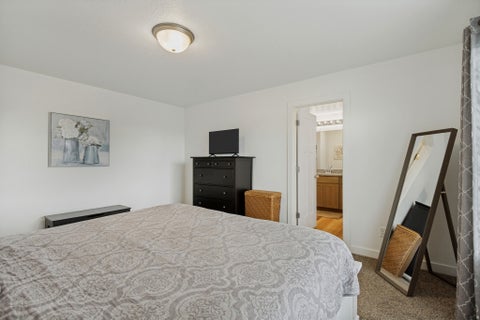 Tiny photo for 946 S 650 W, Farmington, UT 84025 (MLS # 2178689)