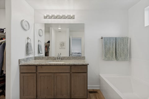 Tiny photo for 946 S 650 W, Farmington, UT 84025 (MLS # 2178689)
