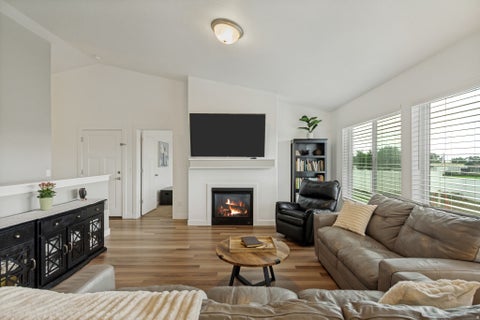 Tiny photo for 946 S 650 W, Farmington, UT 84025 (MLS # 2178689)