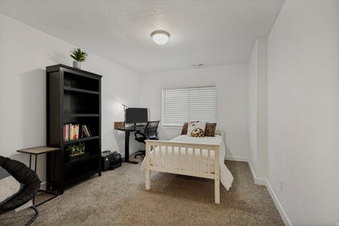Tiny photo for 946 S 650 W, Farmington, UT 84025 (MLS # 2178689)