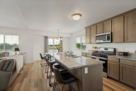 Tiny photo for 946 S 650 W, Farmington, UT 84025 (MLS # 2178689)