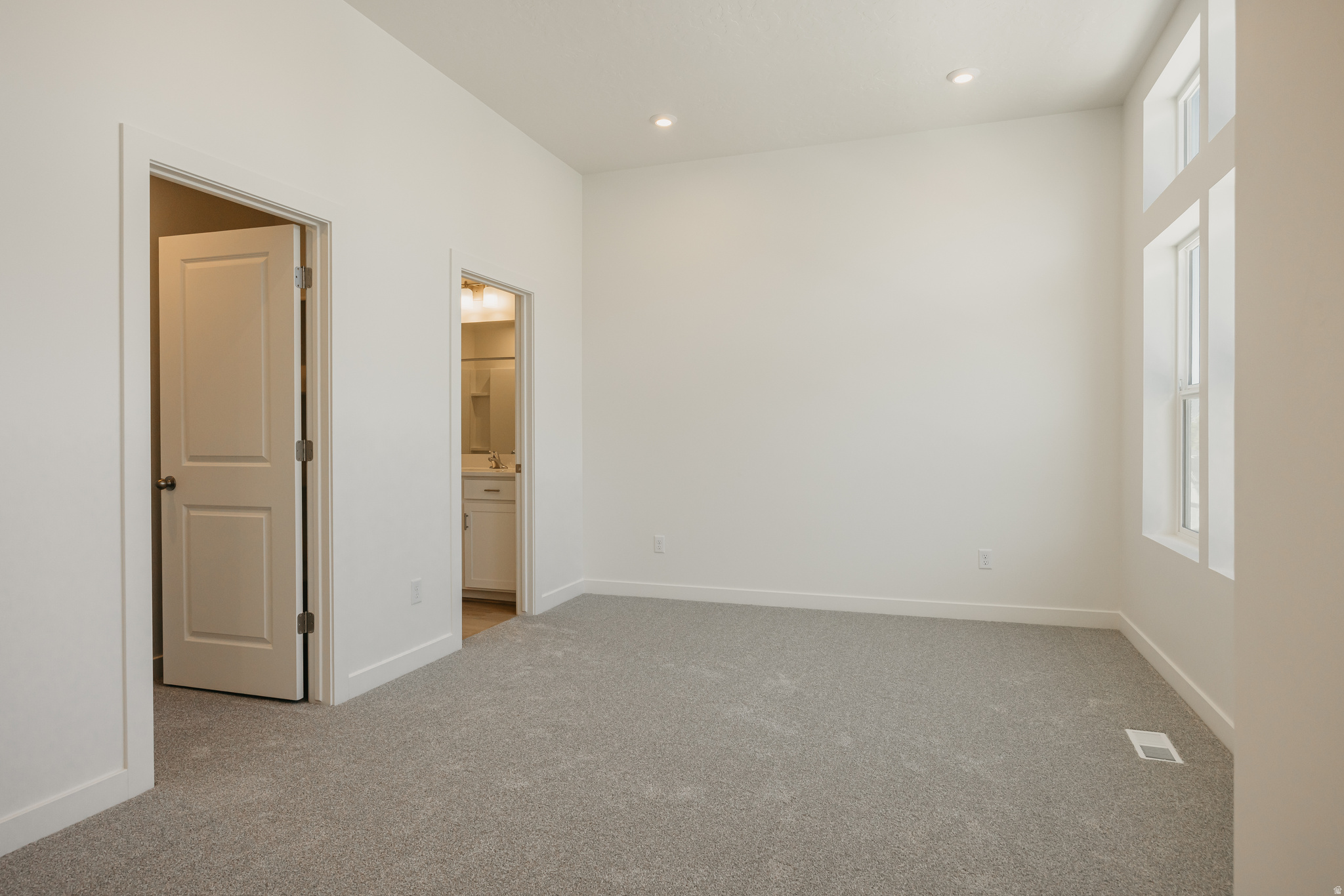 PROMINENCE POINT - Residential