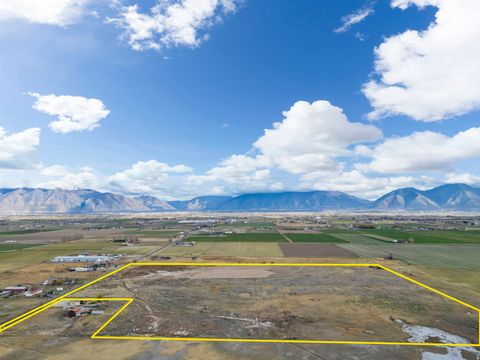 Tiny photo for 4800 W 6400 S, Benjamin, UT 84660 (MLS # 2124008)