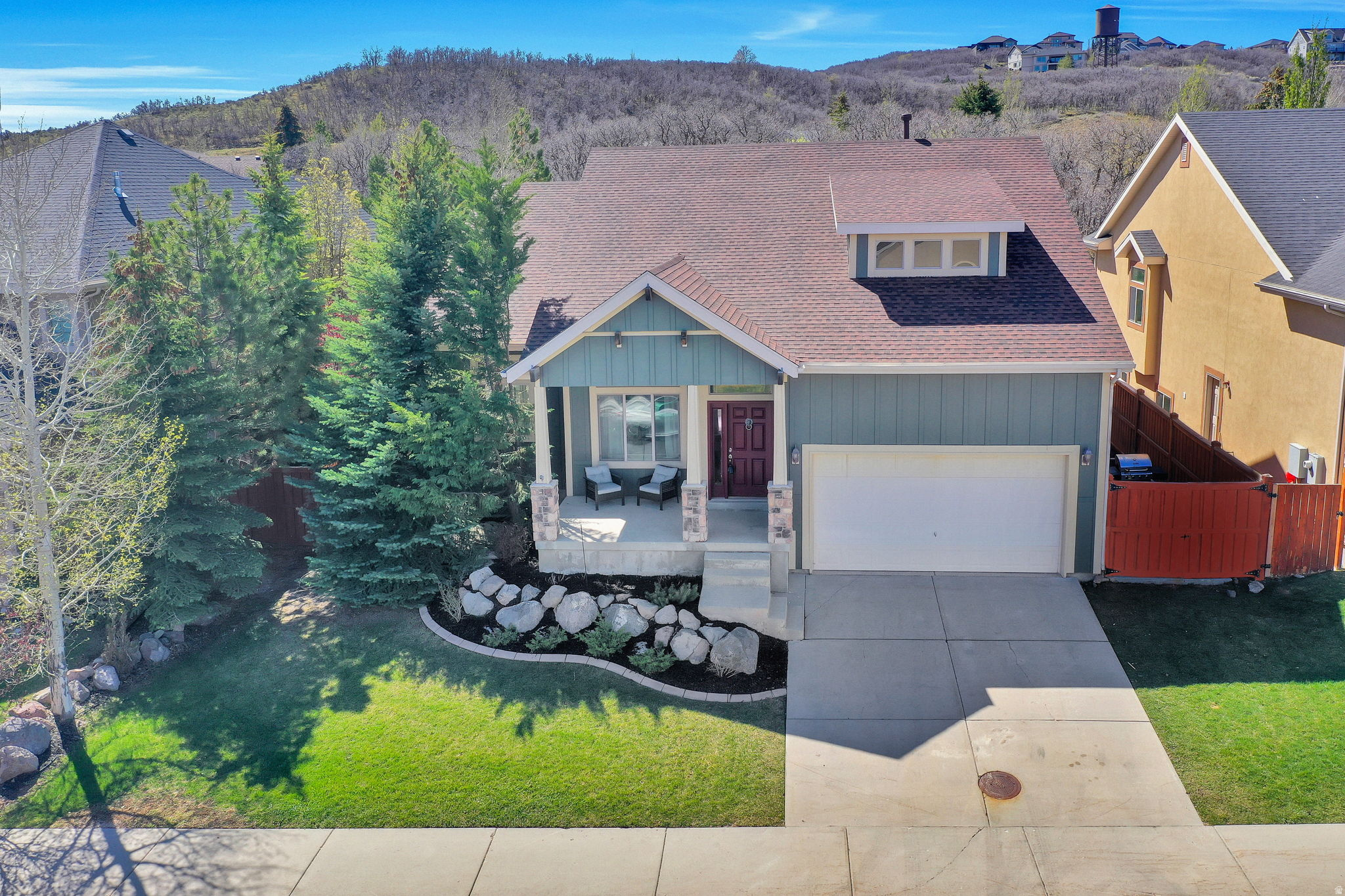 OAK VISTA - Residential