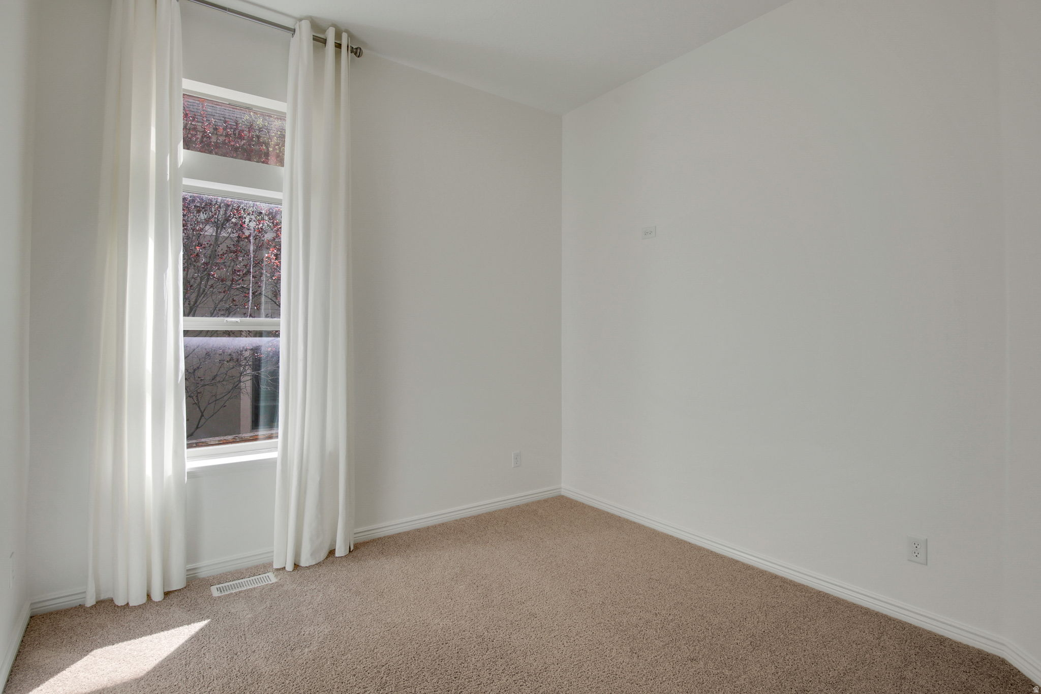 OAK VISTA - Residential