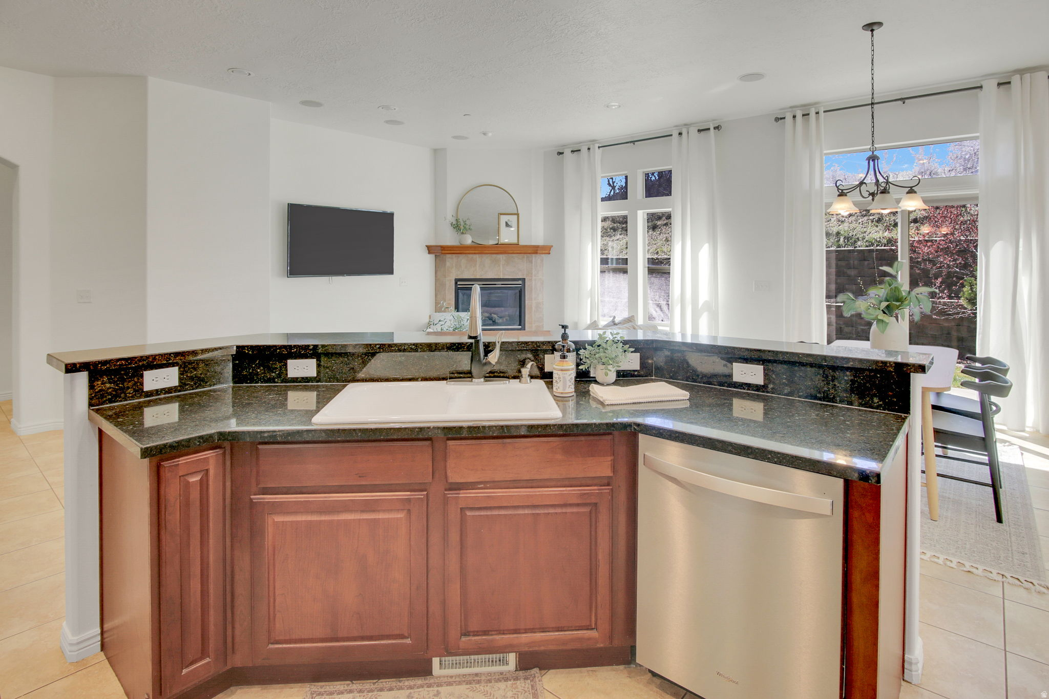 OAK VISTA - Residential