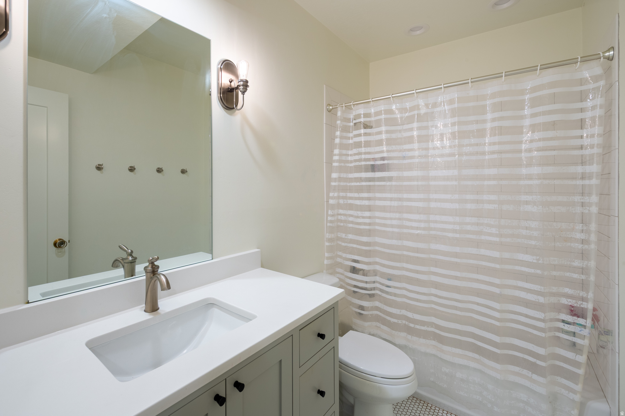 APPLEWOOD ACRES - Residential