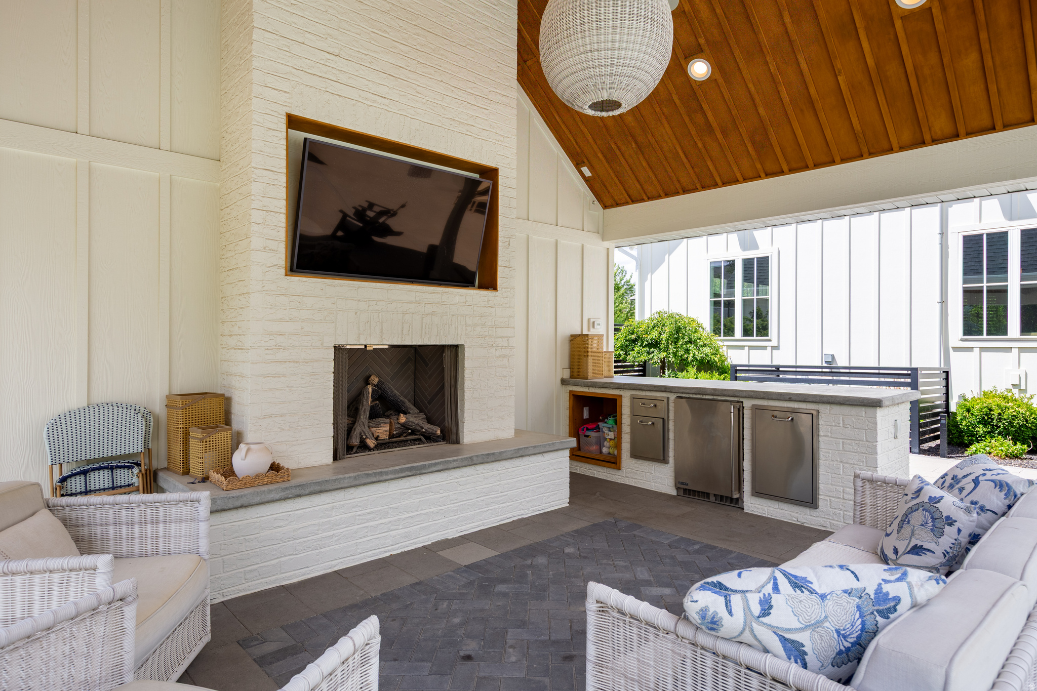 APPLEWOOD ACRES - Residential