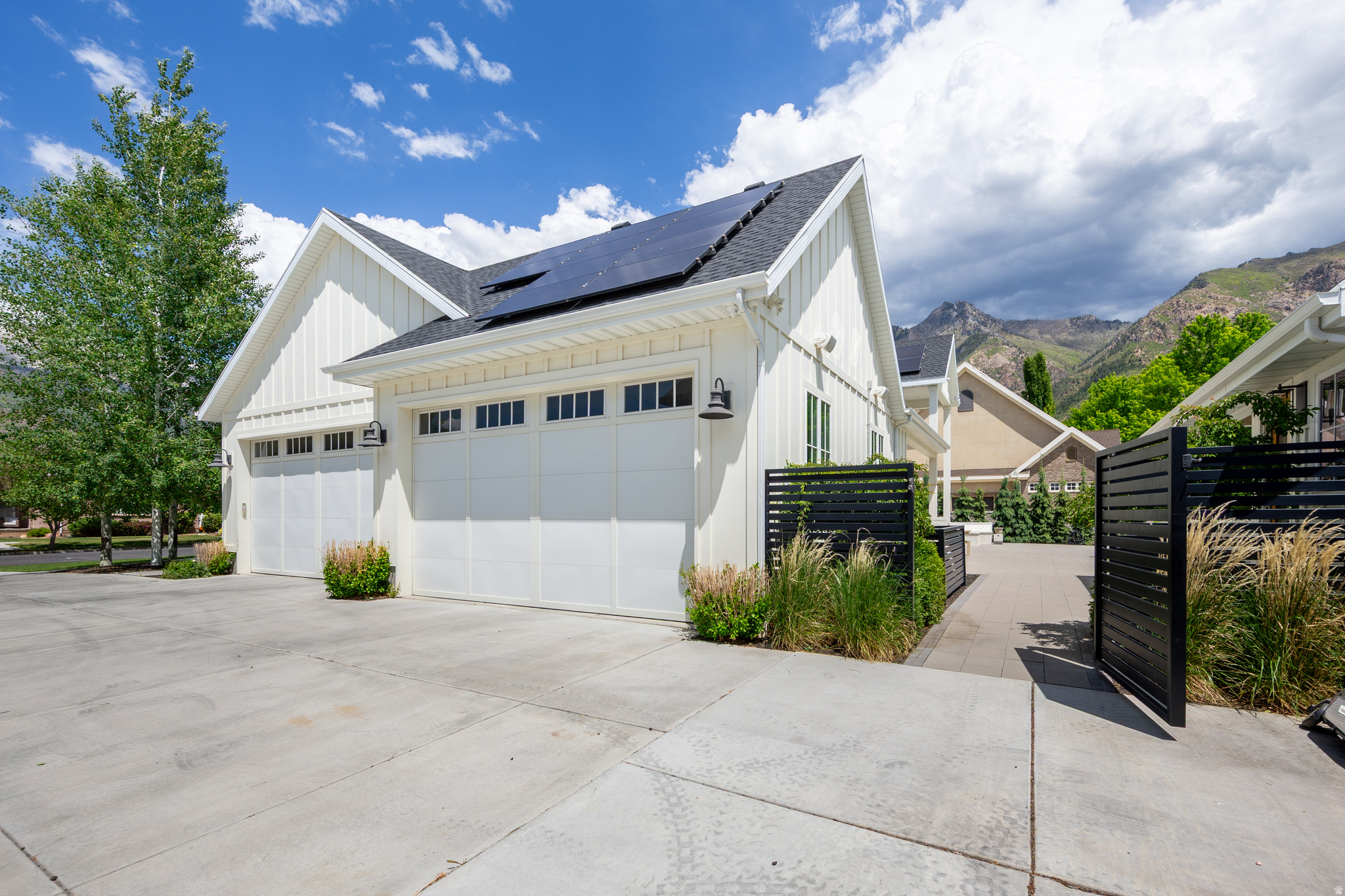 APPLEWOOD ACRES - Residential