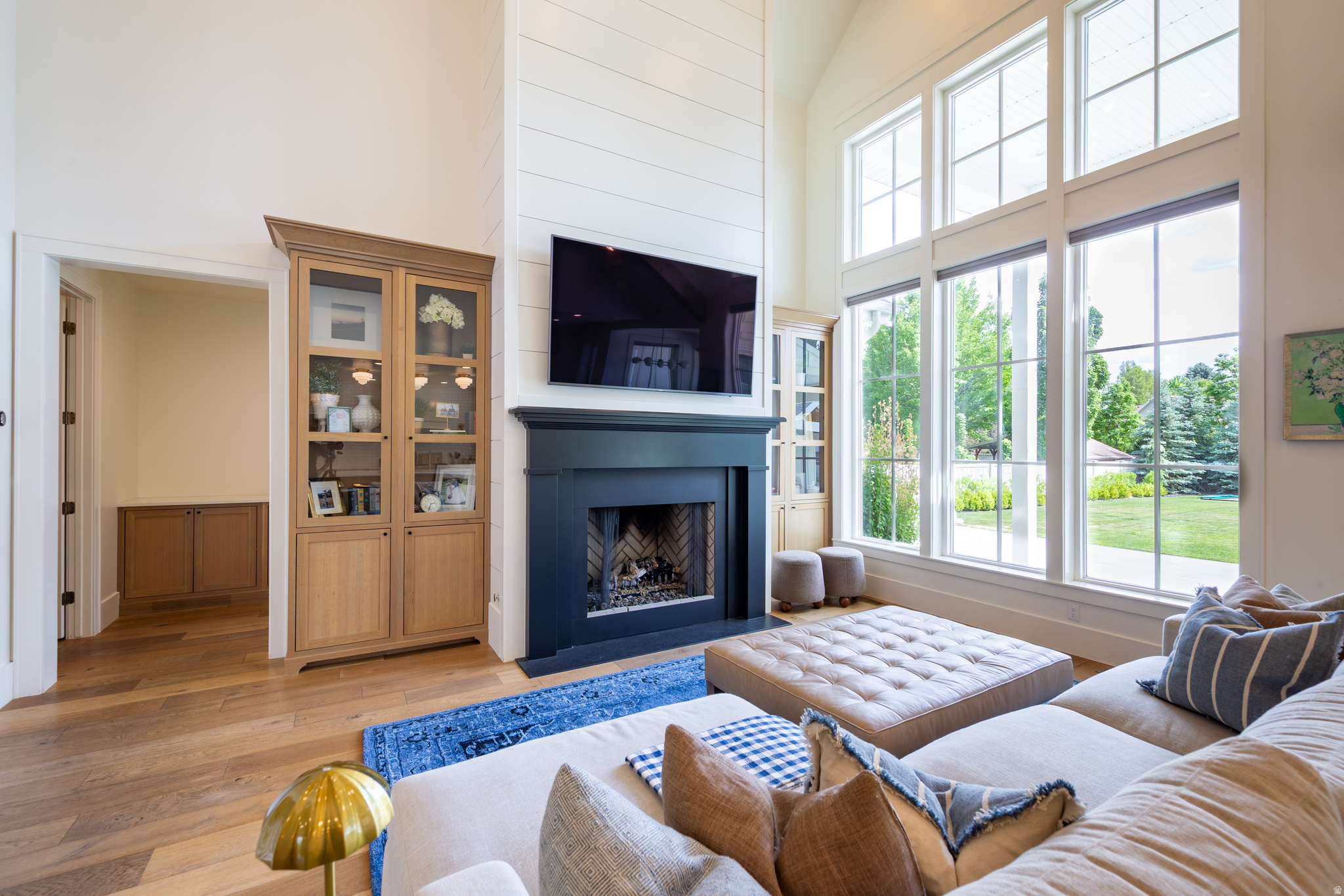 APPLEWOOD ACRES - Residential