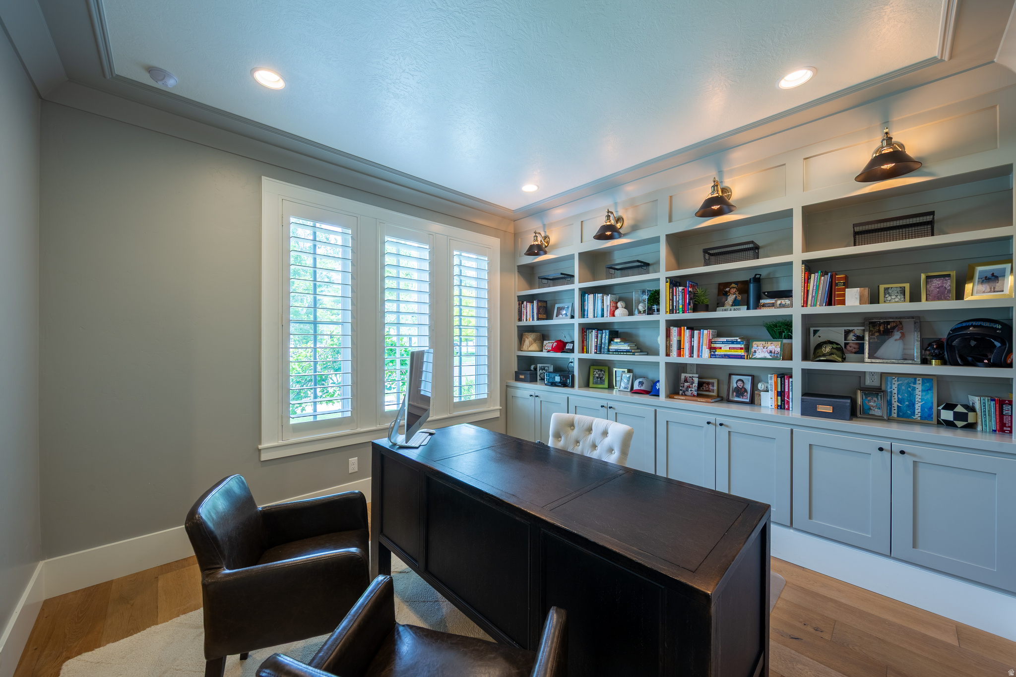APPLEWOOD ACRES - Residential