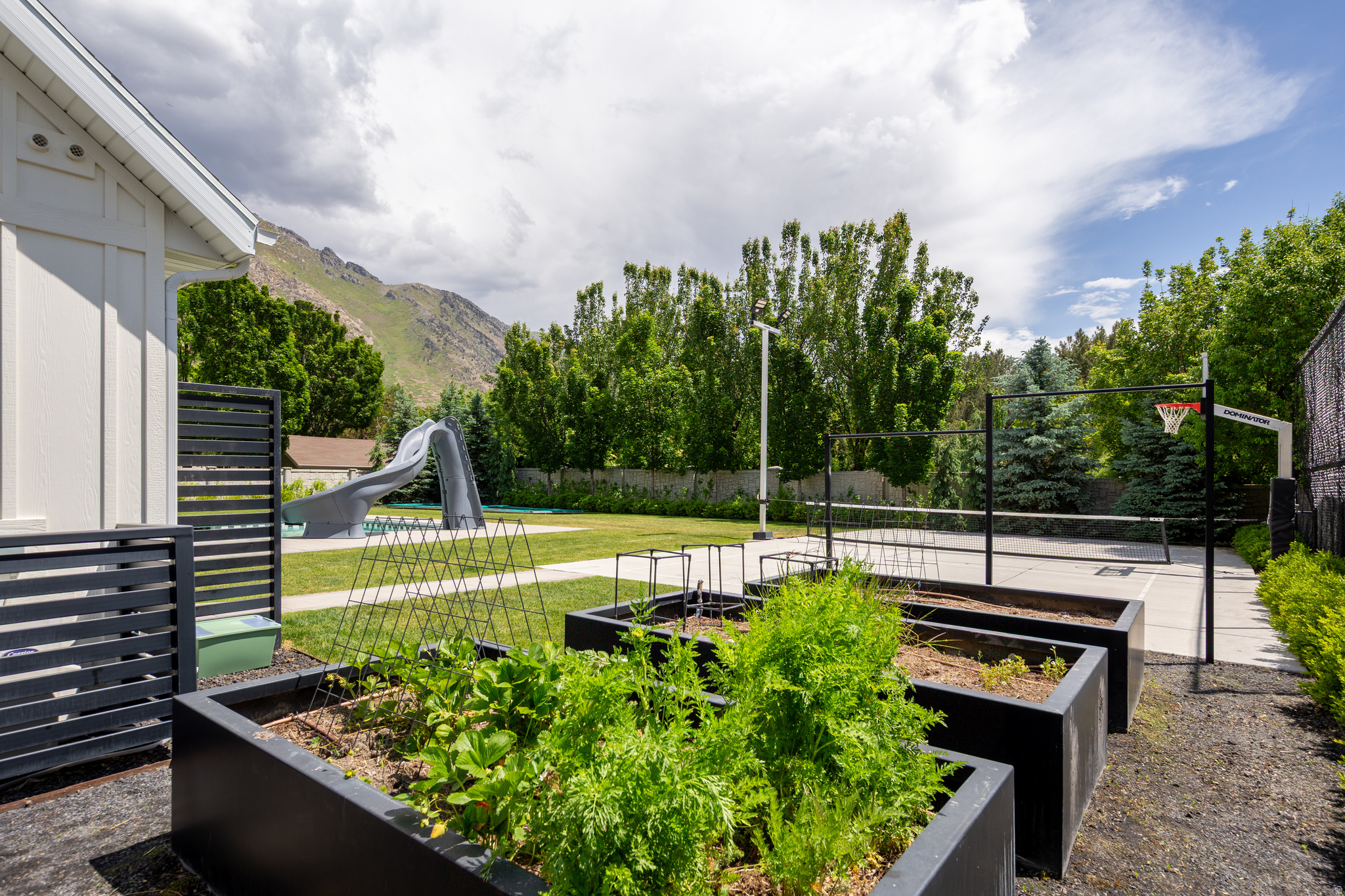 APPLEWOOD ACRES - Residential