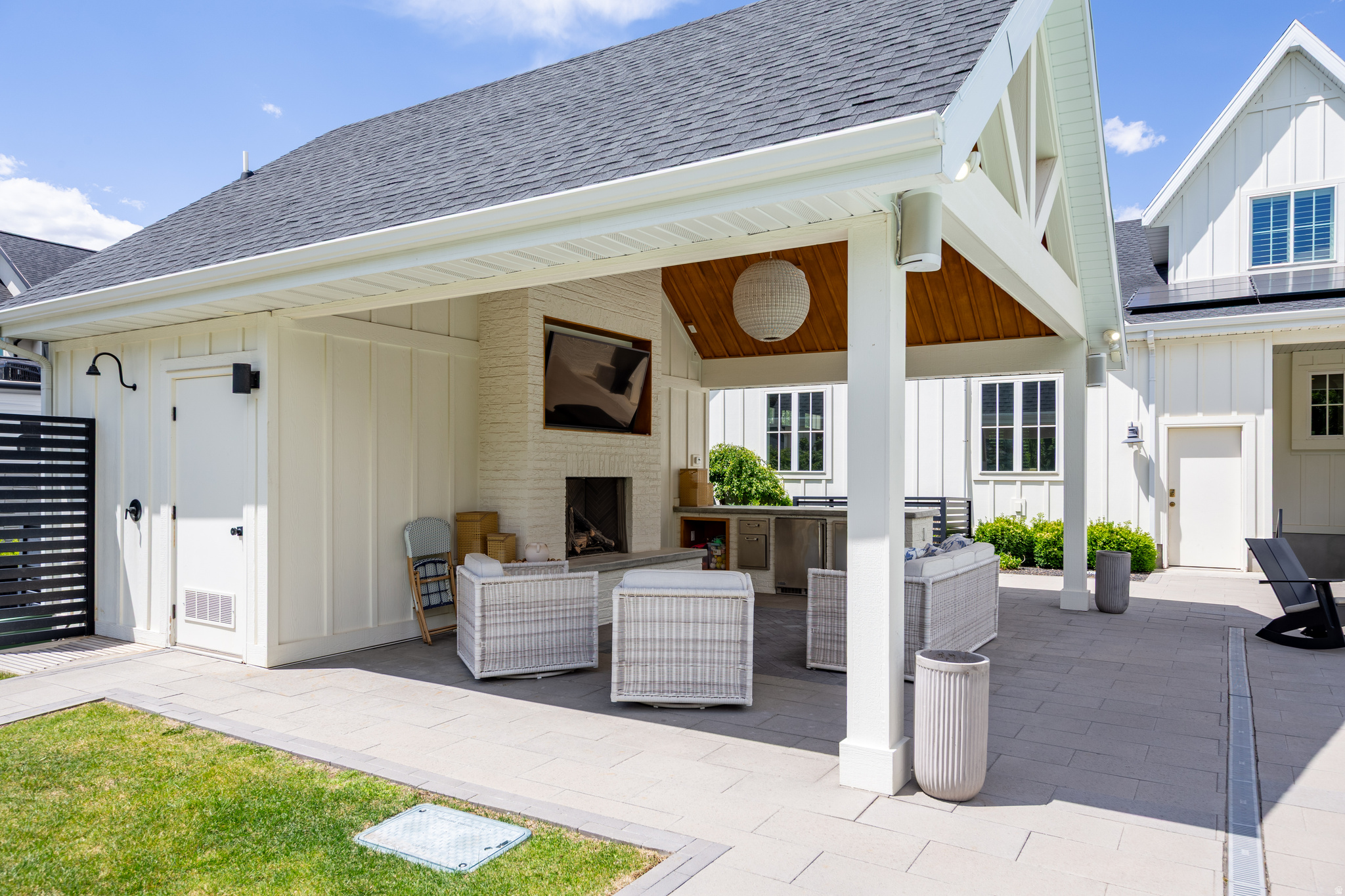 APPLEWOOD ACRES - Residential