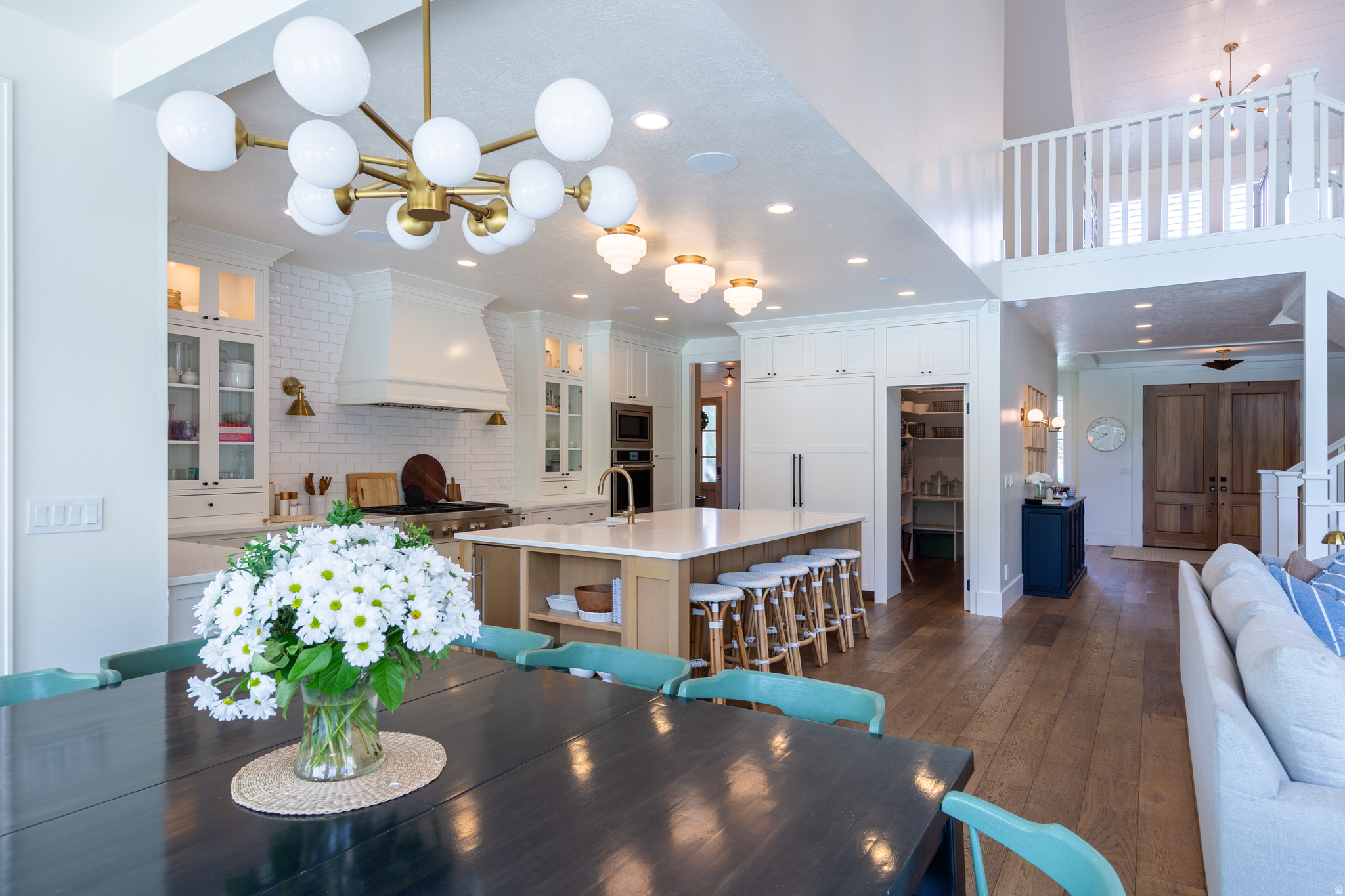 APPLEWOOD ACRES - Residential