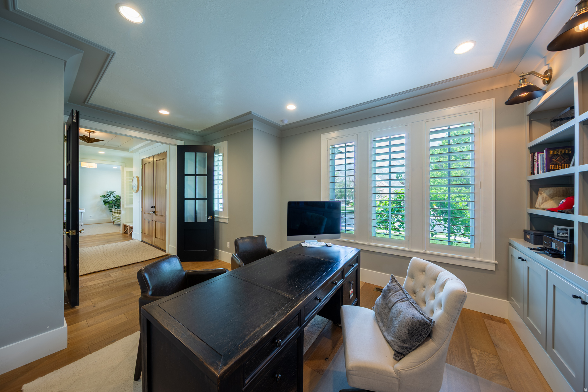 APPLEWOOD ACRES - Residential