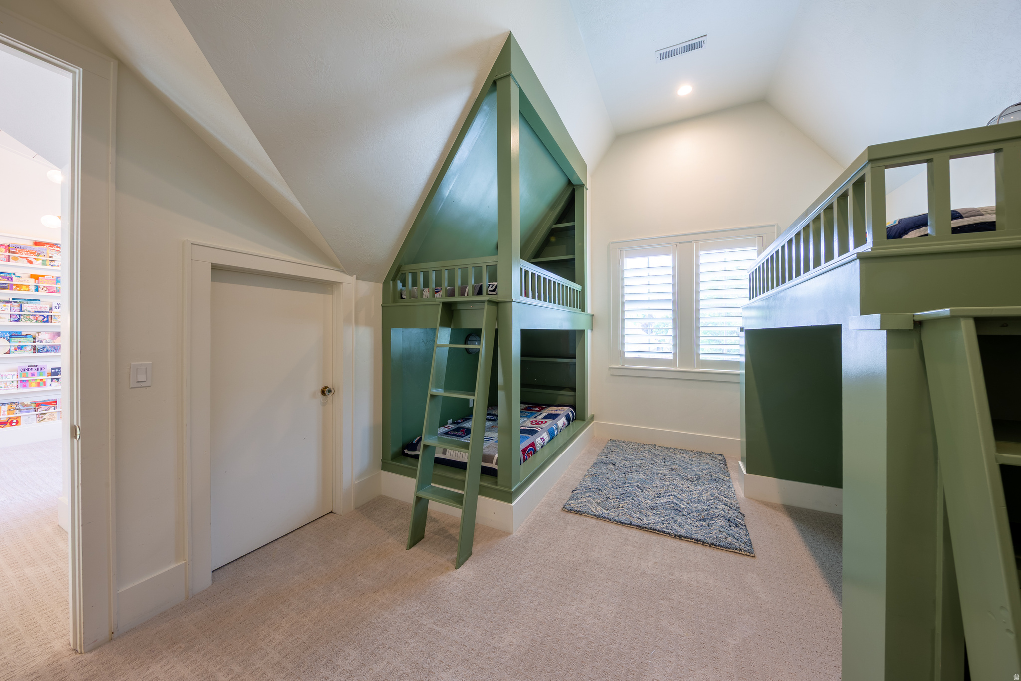 APPLEWOOD ACRES - Residential