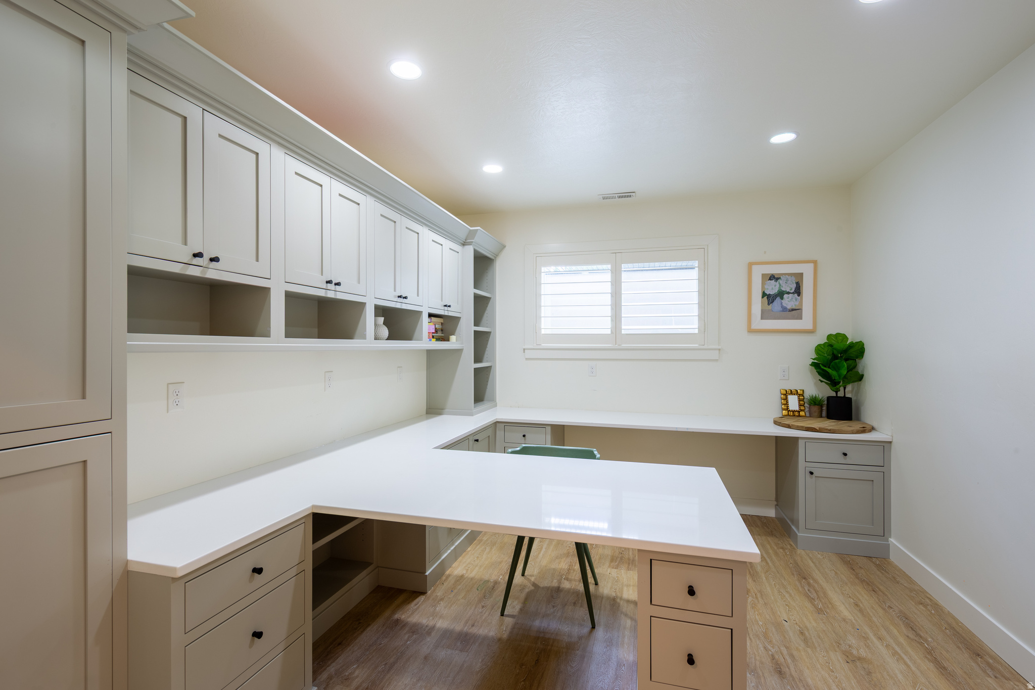 APPLEWOOD ACRES - Residential