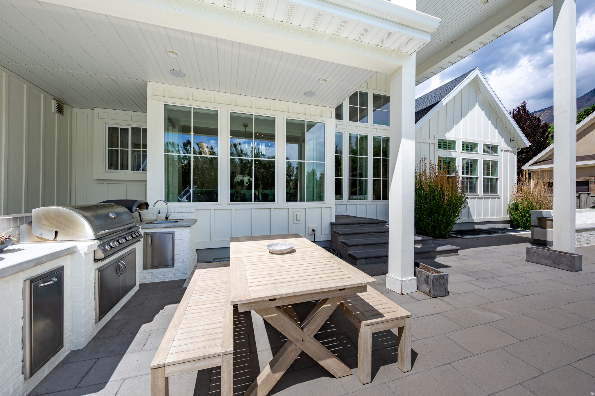 APPLEWOOD ACRES - Residential