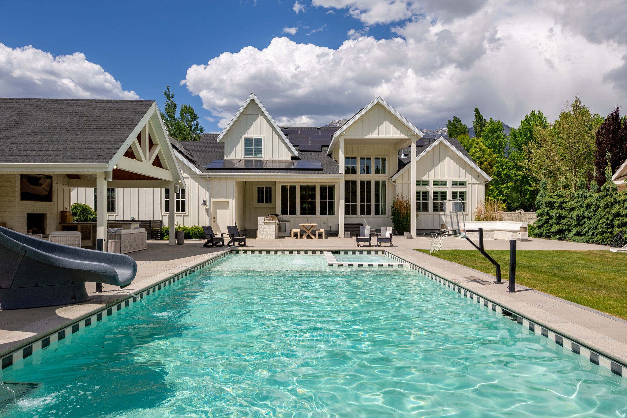 APPLEWOOD ACRES - Residential