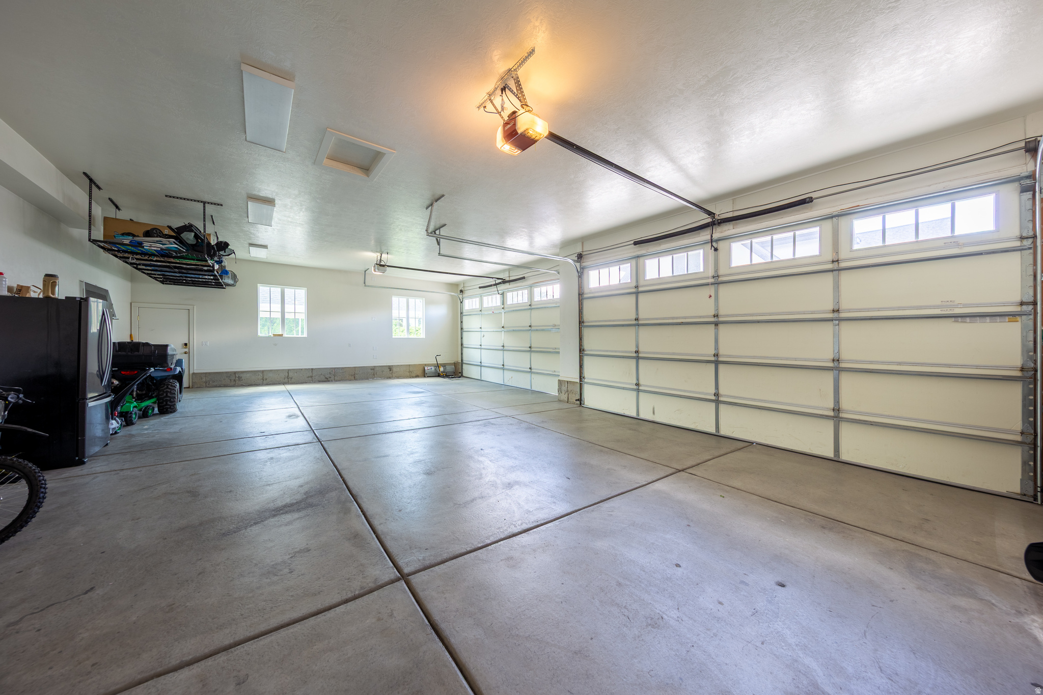 APPLEWOOD ACRES - Residential