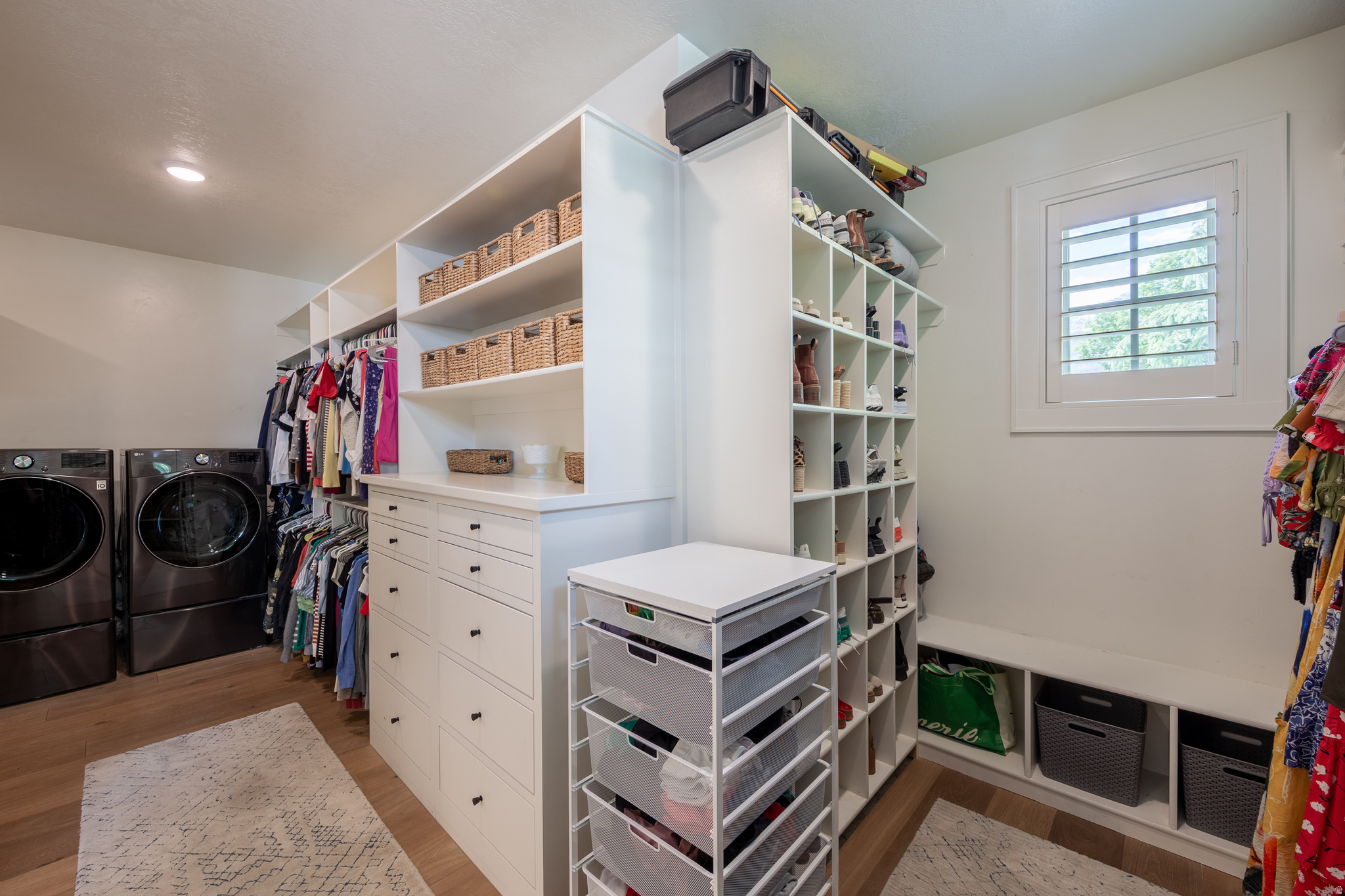 APPLEWOOD ACRES - Residential