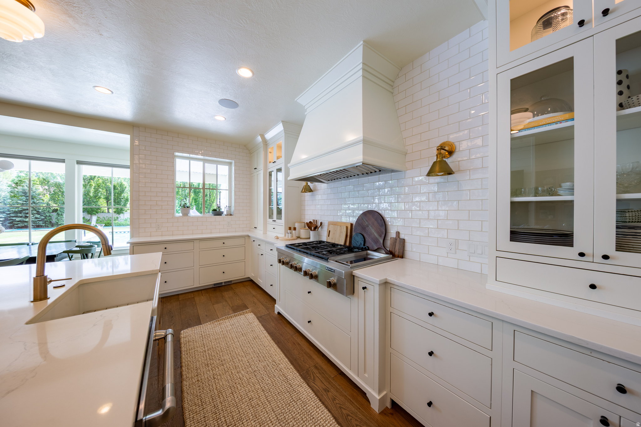 APPLEWOOD ACRES - Residential