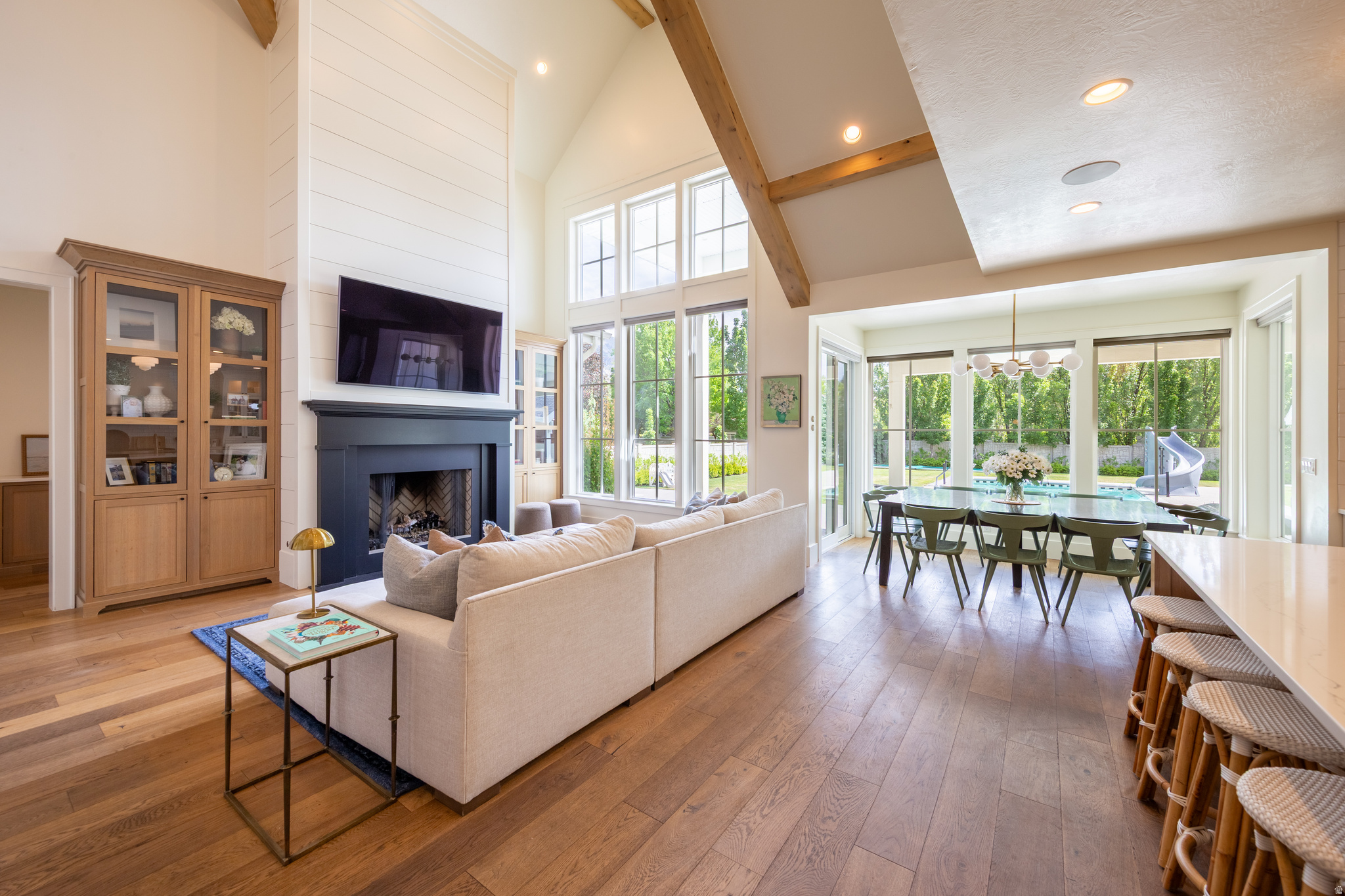 APPLEWOOD ACRES - Residential