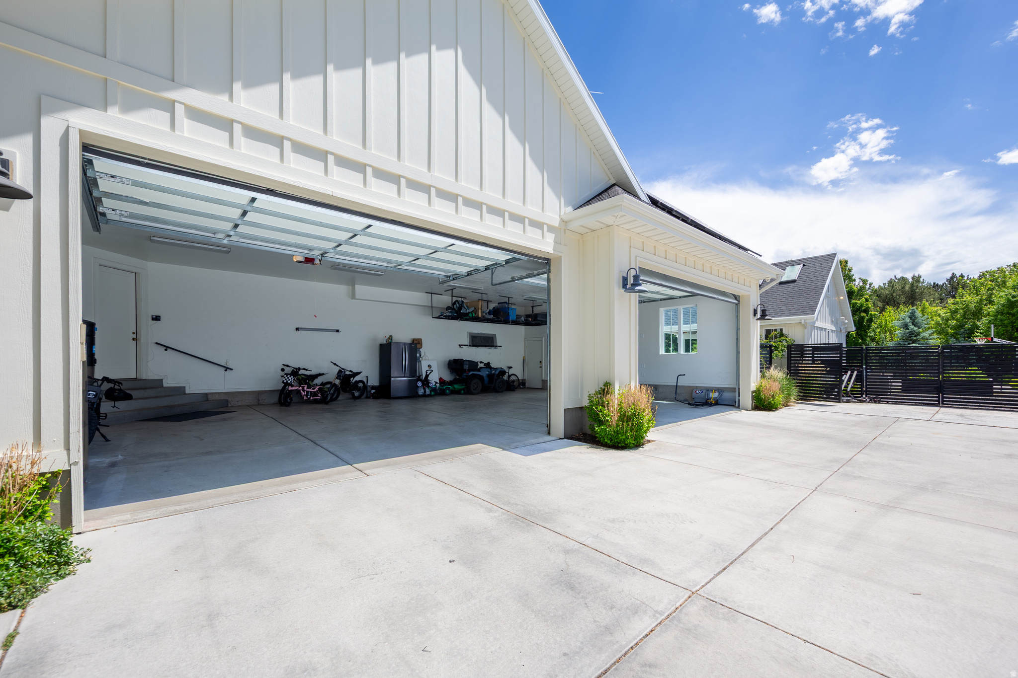 APPLEWOOD ACRES - Residential