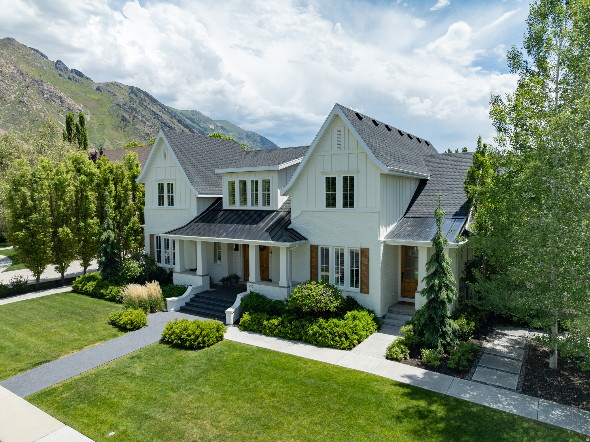 APPLEWOOD ACRES - Residential