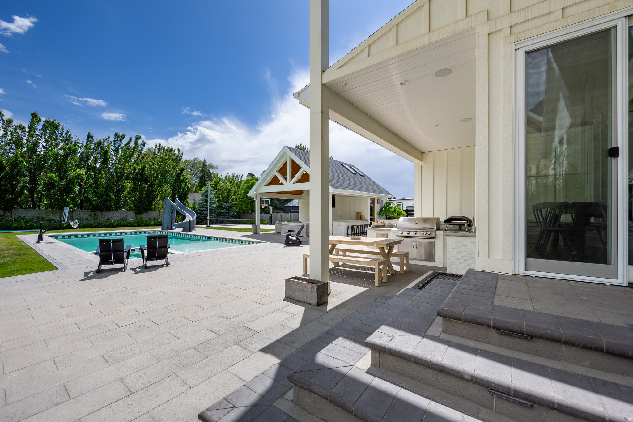 APPLEWOOD ACRES - Residential