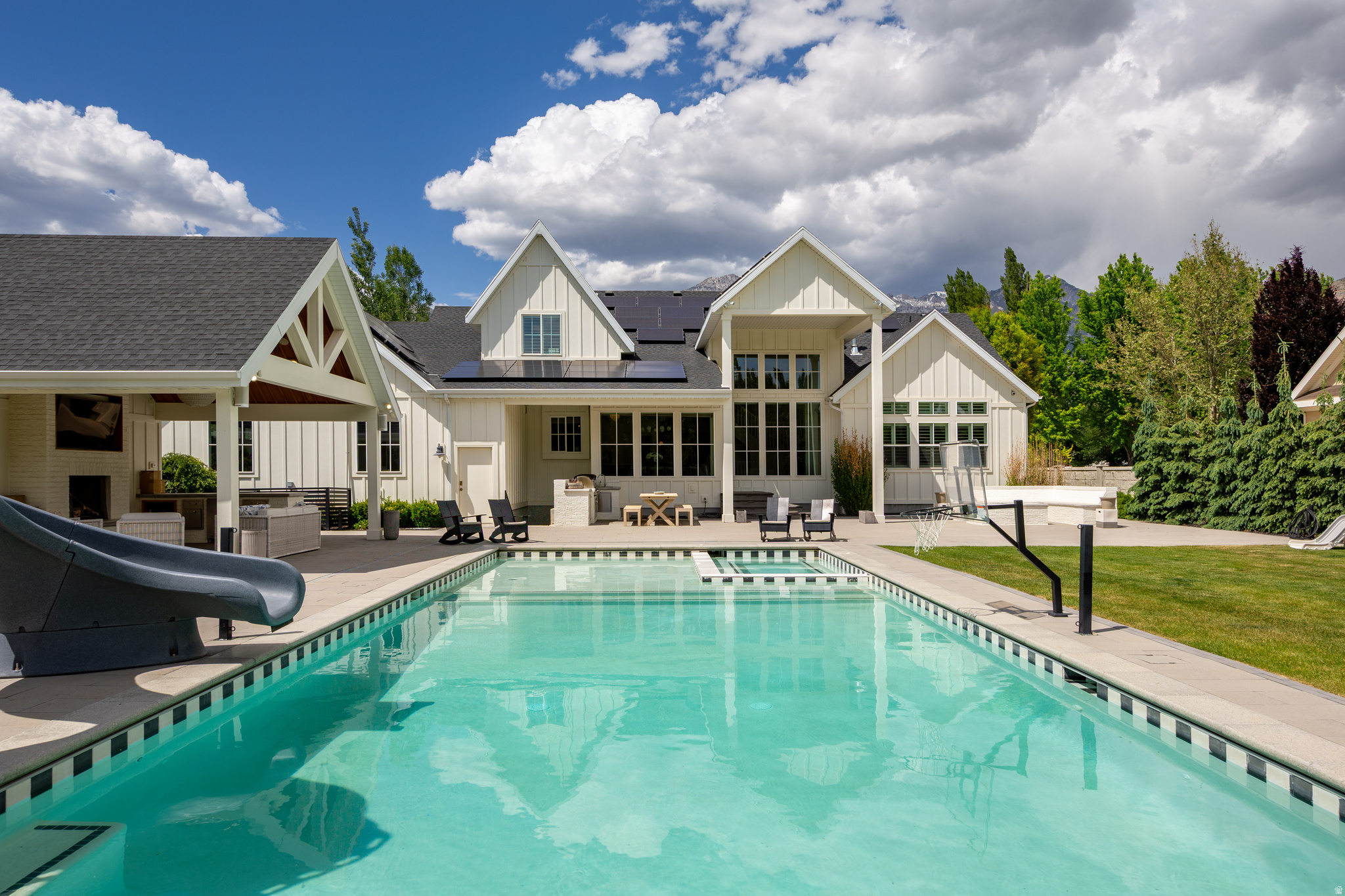 APPLEWOOD ACRES - Residential