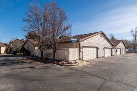 Tiny photo for 621 E COACHMAN WAY, Riverdale, UT 84405 (MLS # 2135096)