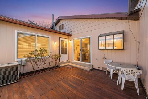 Tiny photo for 621 E COACHMAN WAY, Riverdale, UT 84405 (MLS # 2135096)