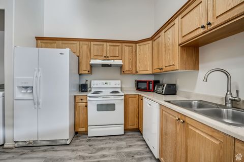 Tiny photo for 6280 S LAURA JO LN, Taylorsville, UT 84129 (MLS # 2115039)