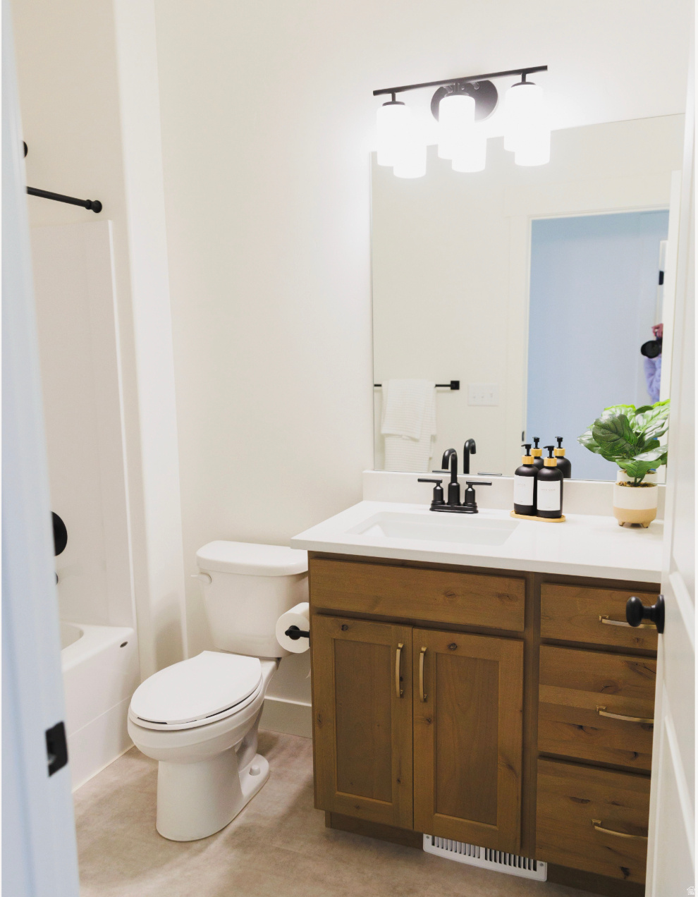 GARRETT'S PLACE - Residential