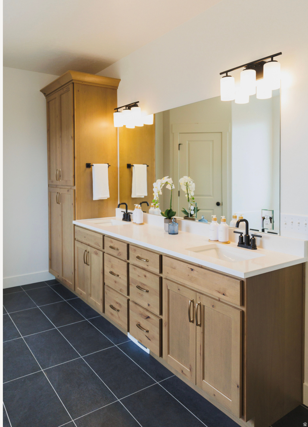 GARRETT'S PLACE - Residential