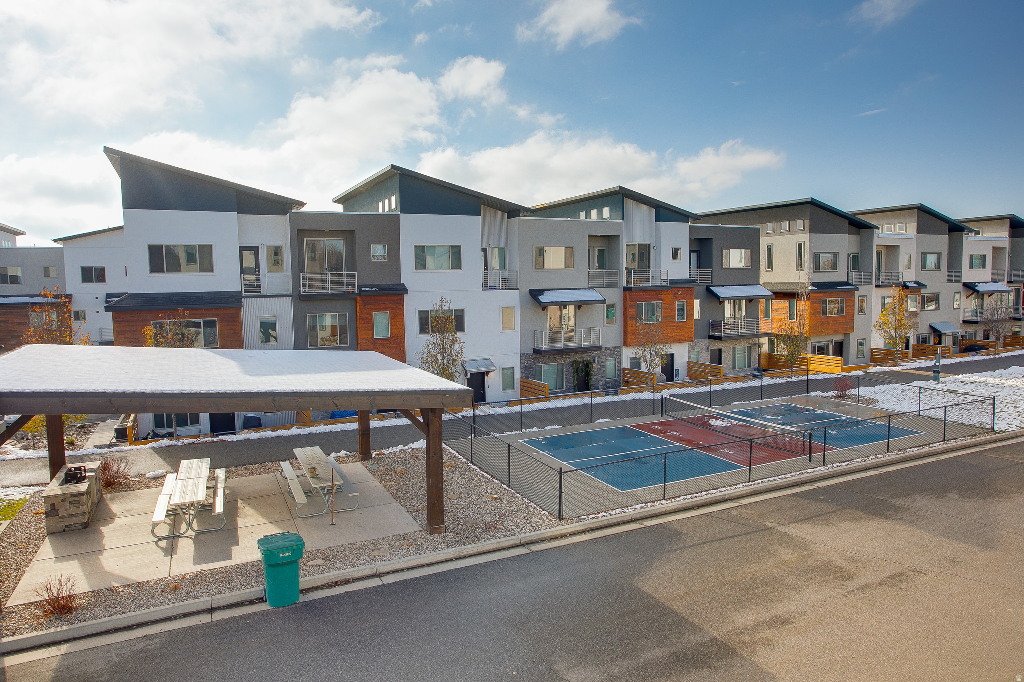 SUNRIVER TOWNHOMES P - Residential