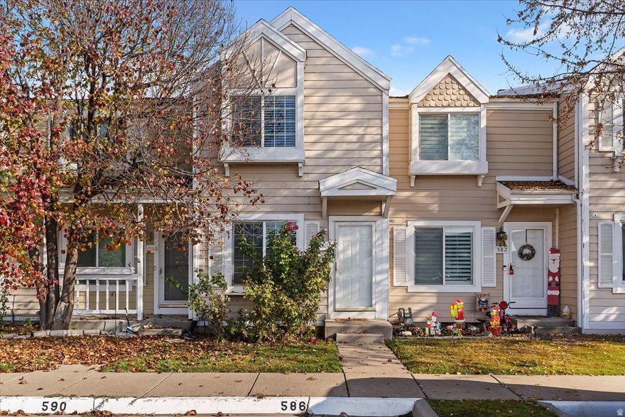 Amazing seller finance opportunity! Only $20,000 down! 5 year term $2145 payment interest rate 5.625%. Square footage figures are provided as a courtesy estimate; buyers are encouraged to obtain an independent measurement. Vacant and easy to show.